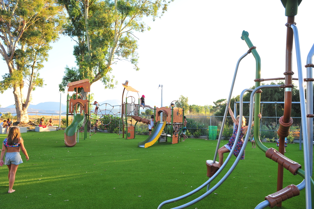 gythion-bay-family-playground